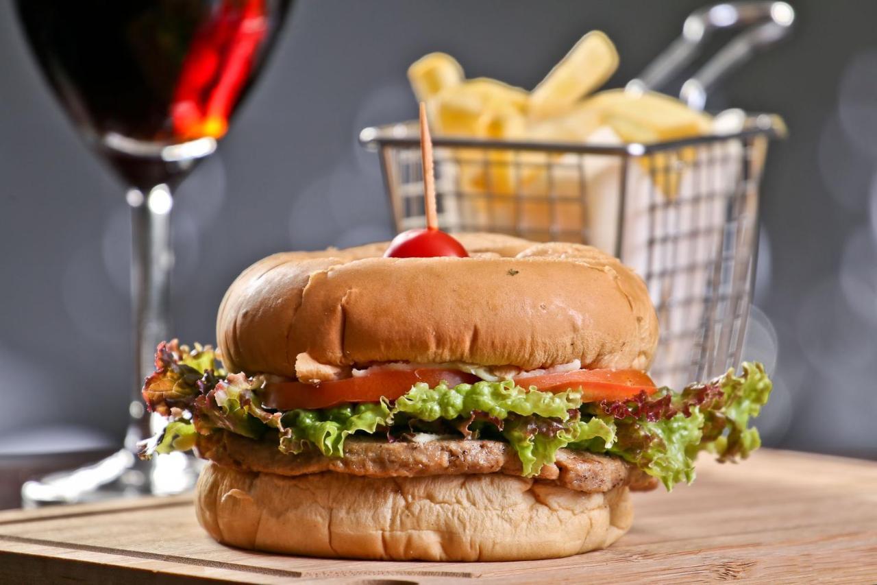 Itajaí Sandri Palace Hotel מראה חיצוני תמונה