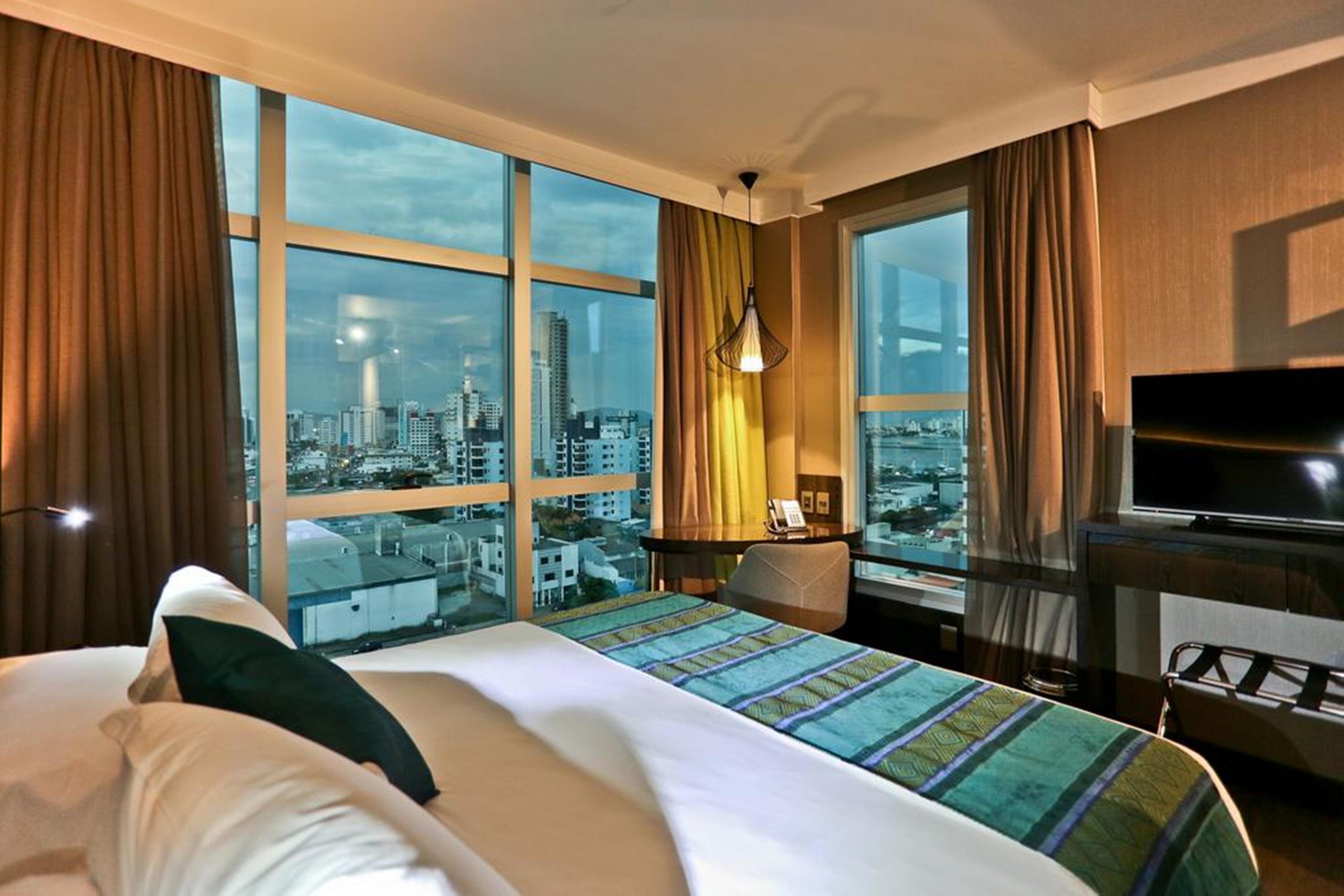 Itajaí Sandri Palace Hotel מראה חיצוני תמונה