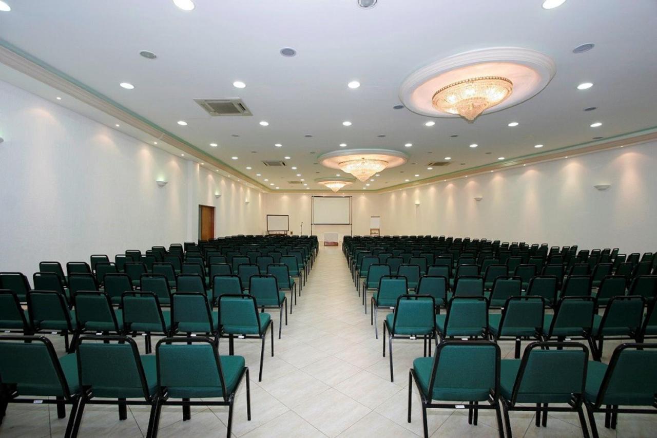 Itajaí Sandri Palace Hotel מראה חיצוני תמונה